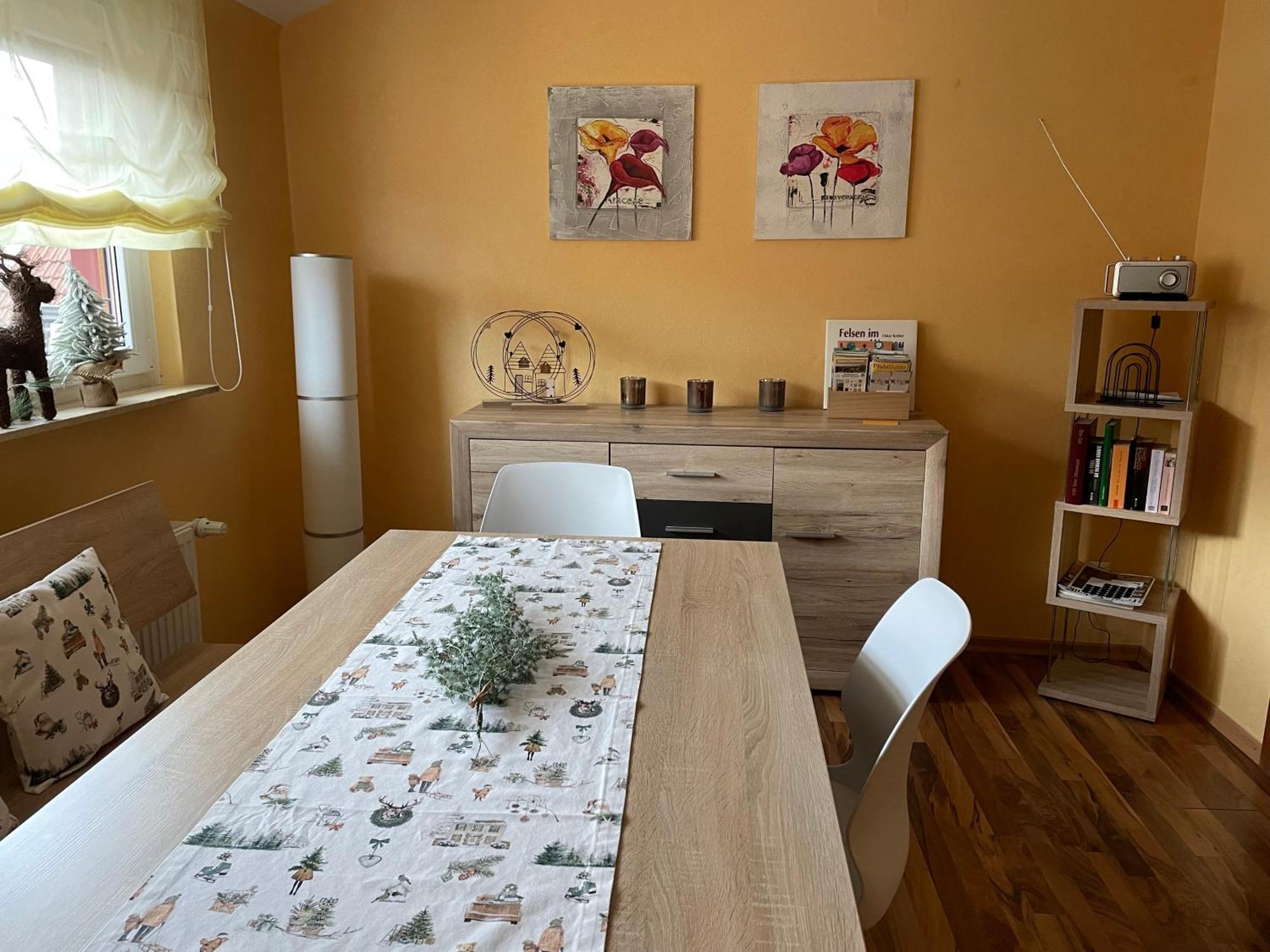 Haus Am Kastanienwald Hotell Dörrenbach Eksteriør bilde
